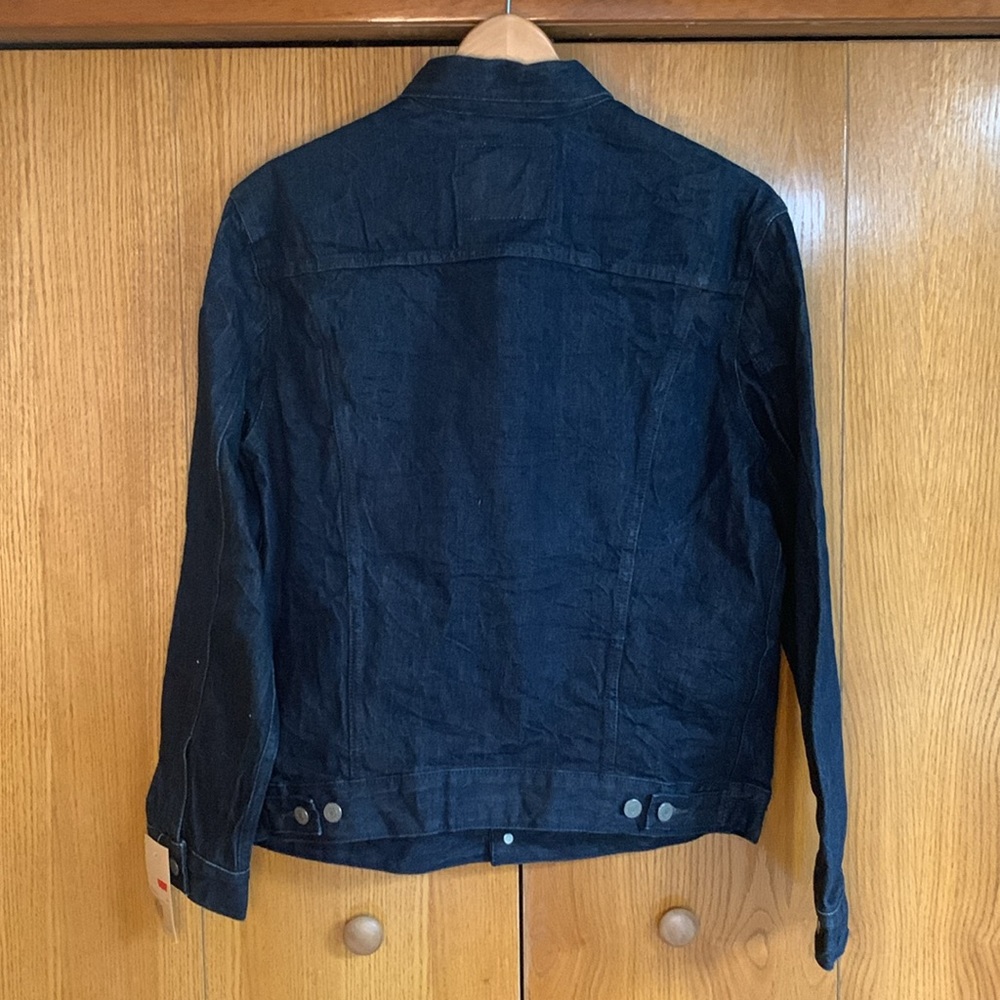 Levi's NWT Relaxed Trucker Dark‎ Denim Jean Jacket Women's Size Medium - Picture 6 of 8